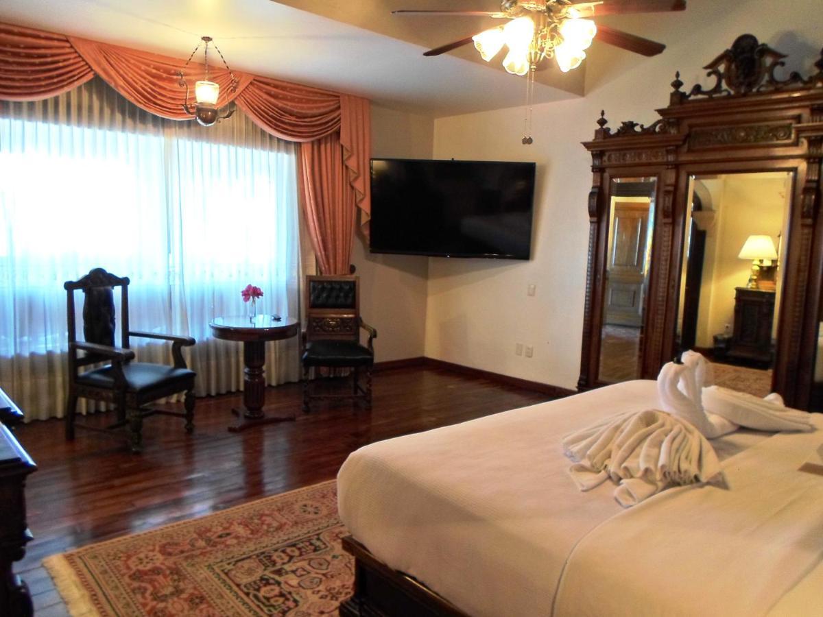 ホテル Virrey De Mendoza モレリア 部屋 写真
