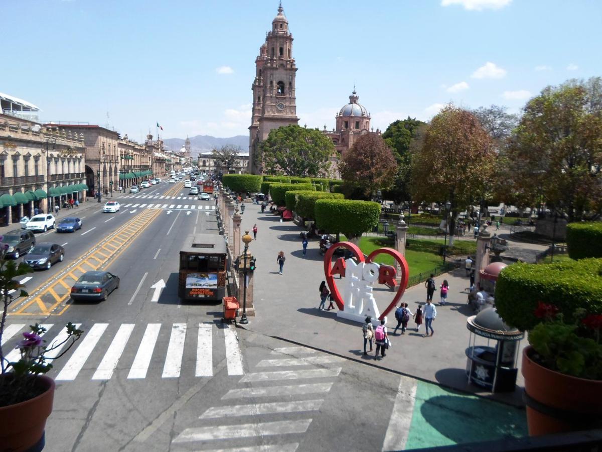ホテル Virrey De Mendoza モレリア エクステリア 写真